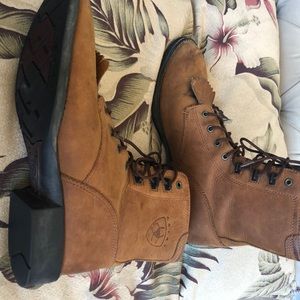 Women’s Ariat riding boots.  Style 33527 size 7.5